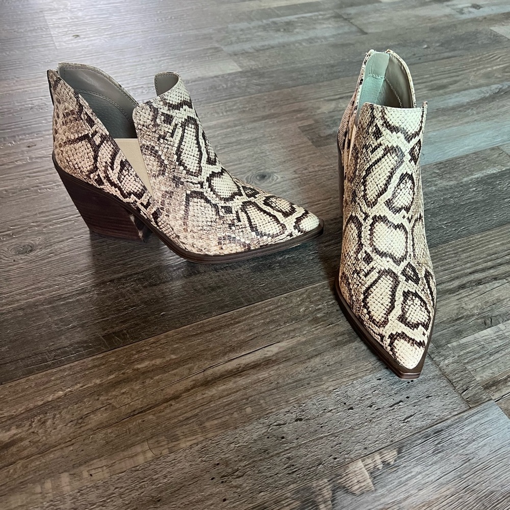 Snake Skin Vince Camuto Booties